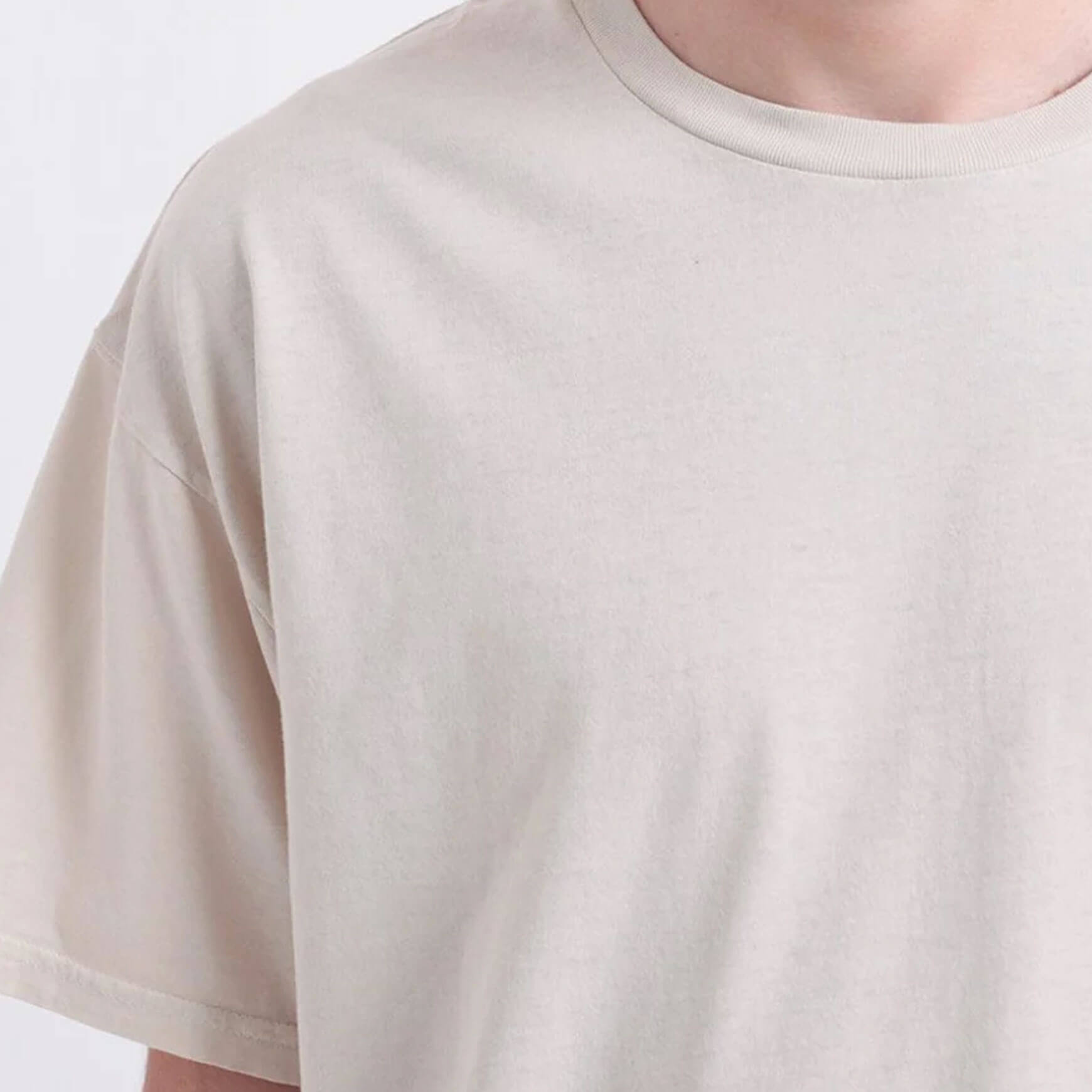 Essential T-Shirt Beige